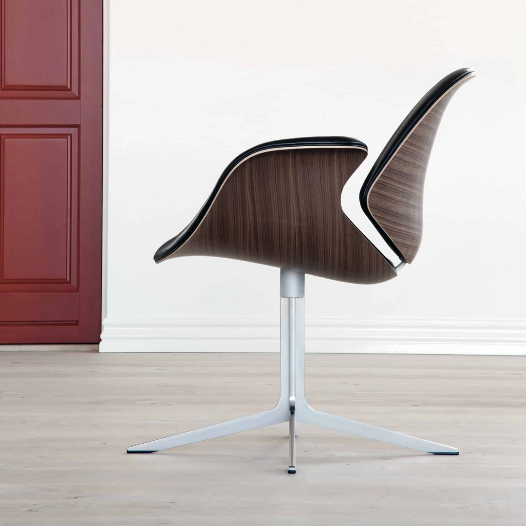 Council Lounge Chair KT 8023